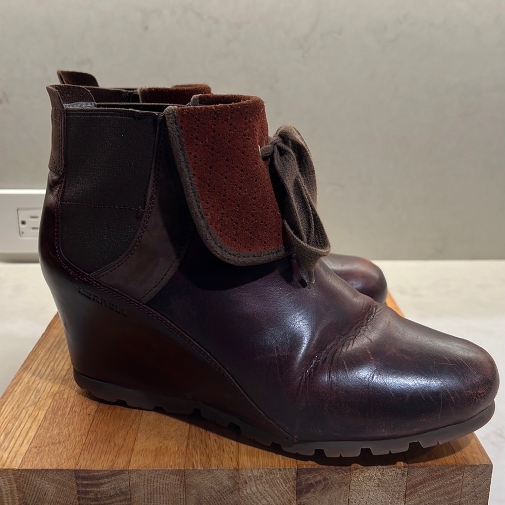 Merrell Leather Booties